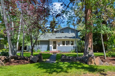 636 NE Irving Ave-19