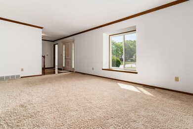 S_-_7816_Slate_Ridge_Blvd_-_023