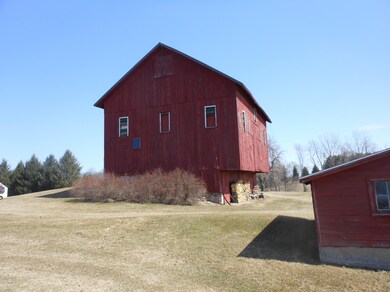 2976 E Shawnee Rd, Berrien Springs, MI 49103 - photo 5