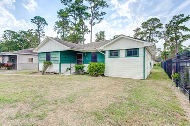 6701 Cathcart Dr, Houston, TX 77091 - photo 2