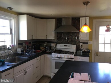 210 Rutledge Ave, Folsom, PA 19033 - photo 3