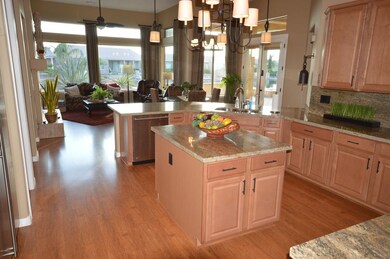 Kitchen 4