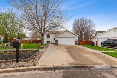 1440 Sheyenne Park Ct, West Fargo, ND 58078 - photo 2