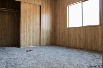 420 Aslin Ave, Mount Vernon, OR 97865 - photo 7