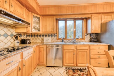 103 Greenfield Dr, Torrington, CT 06790 - photo 7