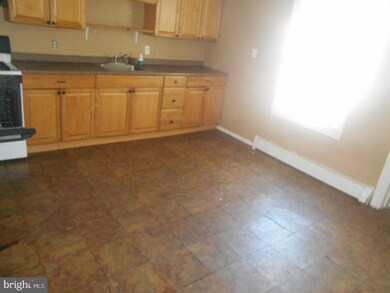 303 Essex St, Gloucester City, NJ 08030 - photo 5