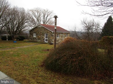 1346 Old Grade Rd, Strasburg, VA 22657 - photo 6