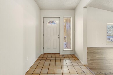 2508 W Canton Place, Broken Arrow, OK 74012 - photo 4