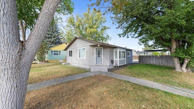 901 W Henry St, Pasco, WA 99301 - photo 3