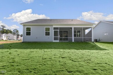 354 Providence Creek Dr, Fuquay-Varina, NC 27526 - photo 4