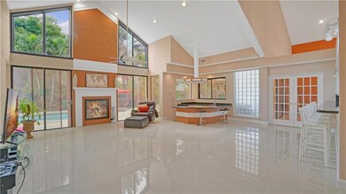Family Room w/wet bar and fireplace