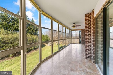 The Magnolias at Lansdowne Woods unit 202, Leesburg, VA 20176 - photo 2