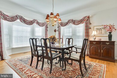 16517 Harbour Town Dr, Silver Spring, MD 20905 - photo 6