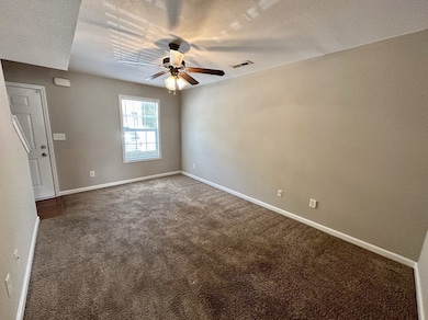 855 Tracy Ln unit 2G, Clarksville, TN 37040 - photo 4