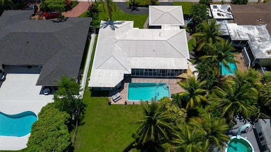 19885 NE 22nd Ave, Miami, FL 33180 - photo 4