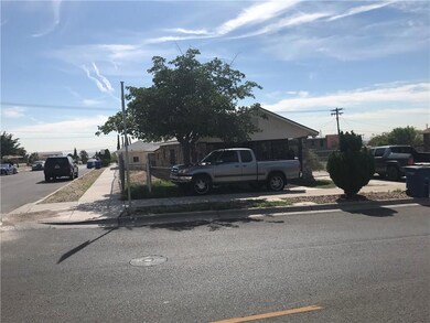 3922 N Piedras St unit 2, El Paso, TX 79930 - photo 3