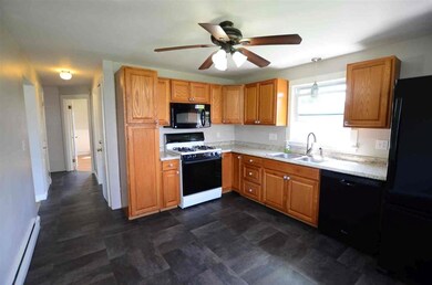 7 Arrow Ln, Nashua, NH 03060 - photo 4