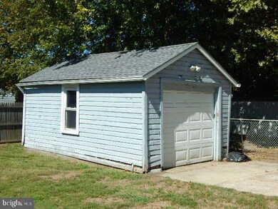 631 Charles St, Mount Ephraim, NJ 08059 - photo 2