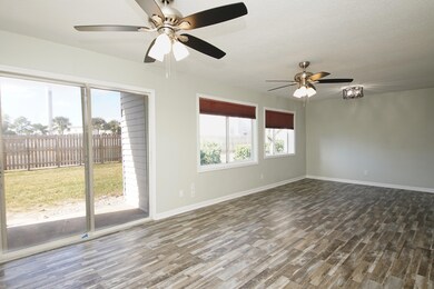 14BFinisterraJLiving3