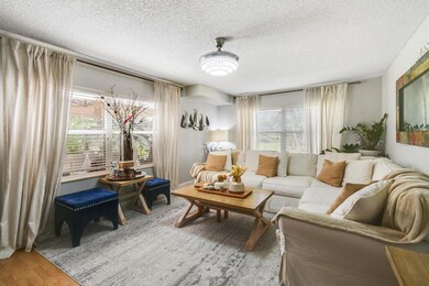 29 Clinton Ct unit D, Royal Palm Beach, FL 33411 - photo 5