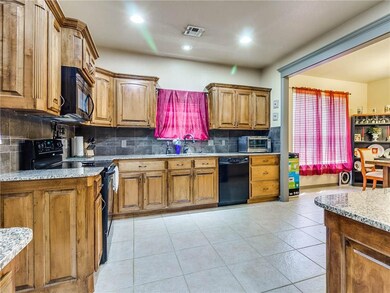 1304 Lexi Ln, Noble, OK 73068 - photo 6