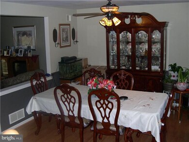 100 Cheshire Ct unit 200, Sinking Spring, PA 19608 - photo 6