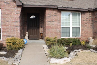 1506 W Charleston Place, Broken Arrow, OK 74011 - photo 2