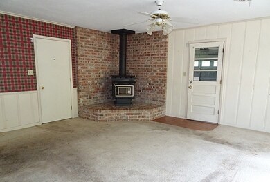 304 Meadowbrook Dr, Nacogdoches, TX 75964 - photo 3