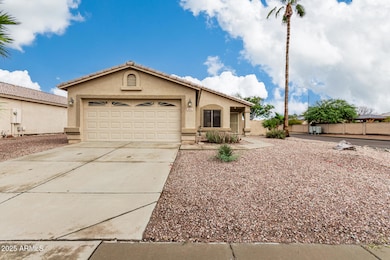 8810 W Loma Ln, Peoria, AZ 85345 - photo 3