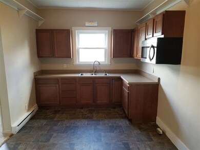 218 W Franklin St, Berne, IN 46711 - photo 7