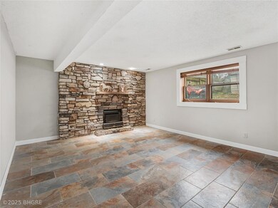 3214 SE 20th St, Des Moines, IA 50320 - photo 7