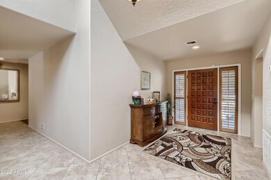 05 Foyer
