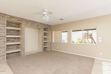 40410 N High Noon Way unit 25, Phoenix, AZ 85086 - photo 3