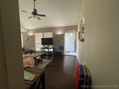 15288 S 177th West Ave, Kellyville, OK 74039 - photo 5