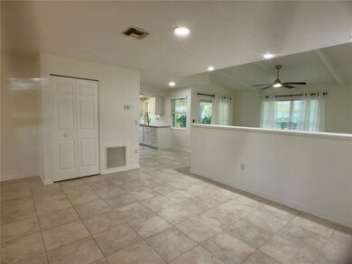 4001 Oakhurst Dr unit 3119, Sarasota, FL 34233 - photo 5