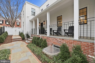 3418 Reservoir Rd NW, Washington, DC 20007 - photo 3