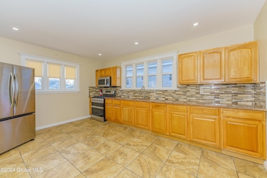 3 Kitchen 3