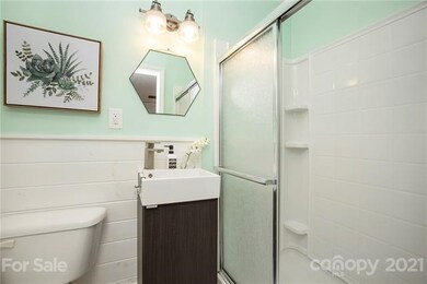 Master Bath (Full)