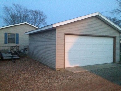 Additional garage allows for 3 car total garage pa