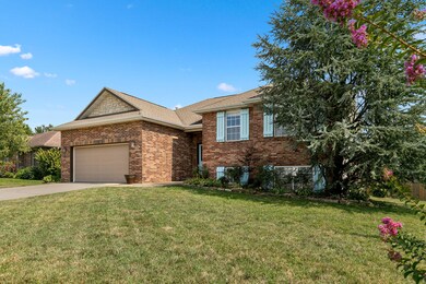 RE_738TaylorWay-2