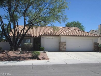 Front of home, 3 car garage!