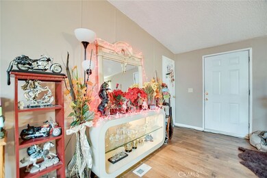 13778 Rodeo Dr, Victorville, CA 92395 - photo 5