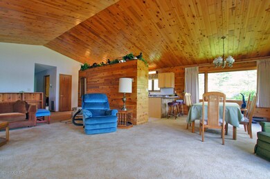 7385 E Waldron Cove Ct, Palmer, AK 99645 - photo 6