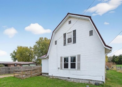 26054 Locust Grove Rd, New Holland, OH 43145 - photo 4