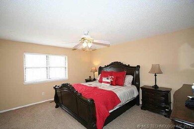 542 Meadowood Dr, Broken Arrow, OK 74011 - photo 5