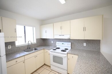 6165 W 22nd Ct unit 202, Hialeah, FL 33016 - photo 3