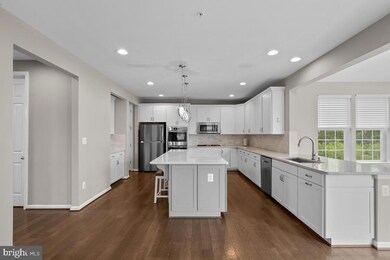 300 Cloverly Forest Dr, Silver Spring, MD 20905 - photo 7