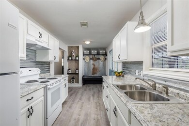 353 S Main St, Randolph, TX 75475 - photo 7