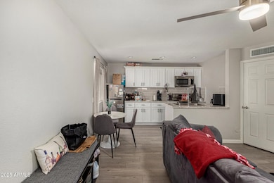 6302 N 64th Dr unit 16, Glendale, AZ 85301 - photo 4