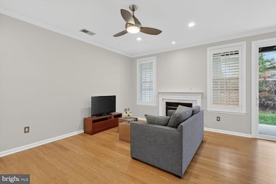 6944 Ellingham Cir unit A, Alexandria, VA 22315 - photo 7